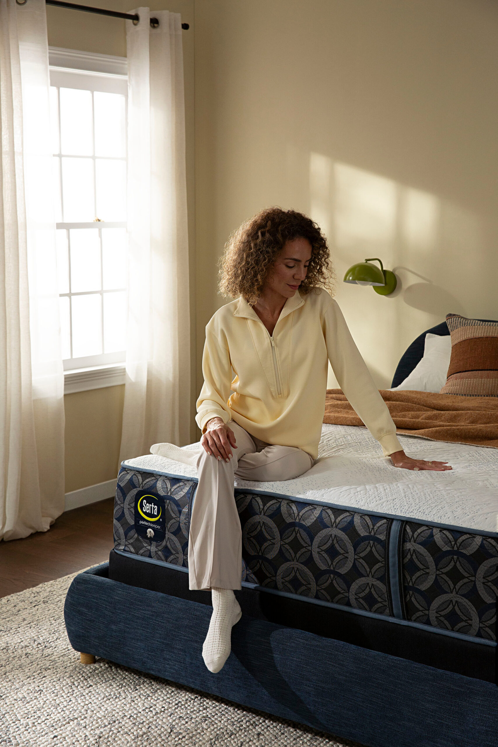 Serta Perfect Sleeper Hybrid Cascade Bluff Firm - Image 5